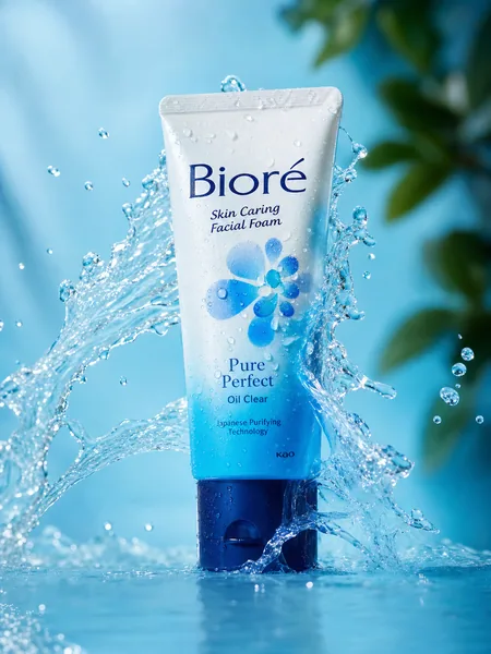 Cosmetic Hero Shot — Cinematic Water Splash Beauty Photo preview